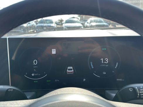 Certified 2025 Hyundai Sonata Limited FWD image 11