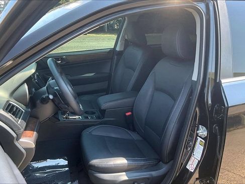 Used 2018 Subaru Outback 2.5i Limited AWD/4WD image 9
