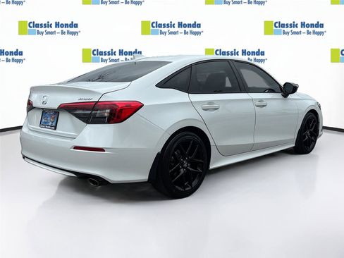 Used 2023 Honda Civic Sport image 8