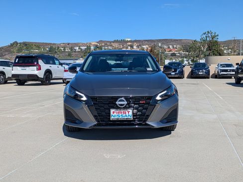 New 2025 Nissan Altima 2.5 SR w/ SR Premium Package image 2