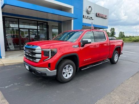 Used 2025 GMC Sierra 1500 SLE AWD/4WD image 2