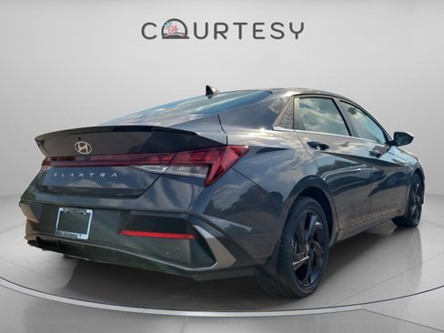 New 2026 Hyundai Elantra SEL Sport image 3