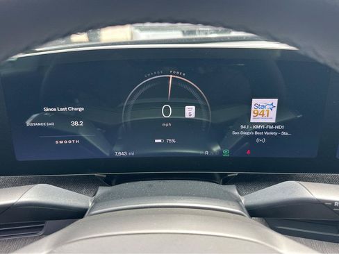 Used 2024 Lucid Air Pure RWD image 21