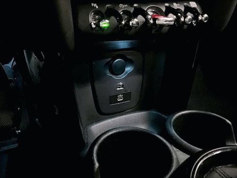 Used 2024 MINI Cooper S image 37