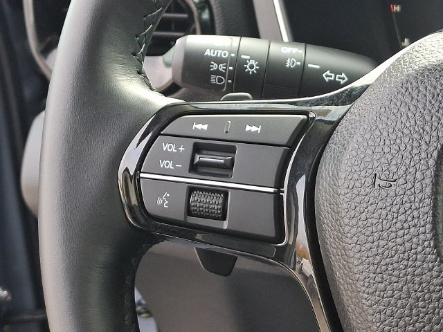 Used 2026 Honda Pilot Elite image 7