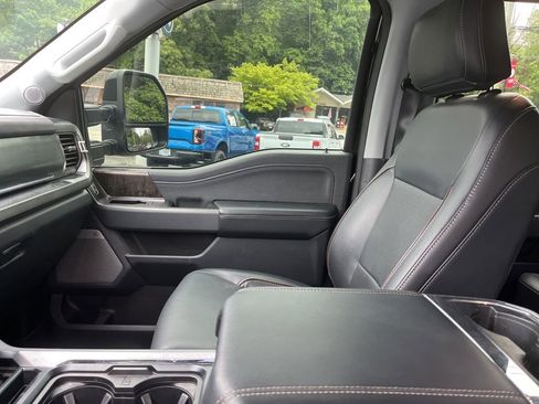 Used 2024 Ford F350 Lariat w/ Lariat Ultimate Package AWD/4WD image 10
