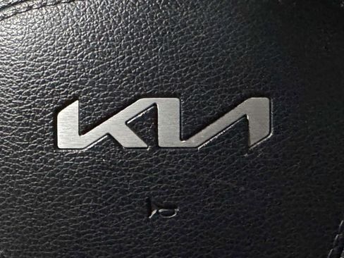 Used 2022 Kia Telluride SX w/ Nightfall Edition Package AWD/4WD image 25
