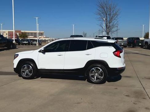 Used 2021 GMC Terrain SLT image 6