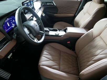 New 2025 Mitsubishi Outlander SEL