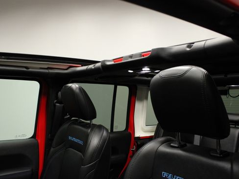 Used 2023 Jeep Wrangler Unlimited Rubicon 4xe w/ Safety Group image 10