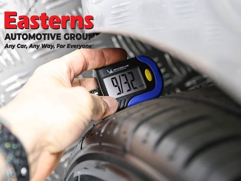 Used 2018 Tesla Model 3 Long Range image 21