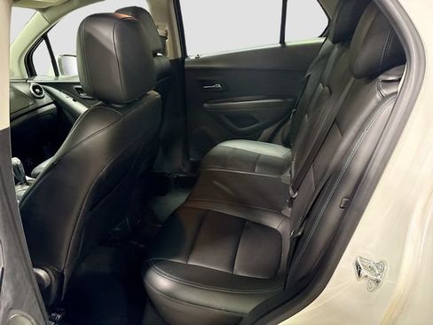 Used 2015 Chevrolet Trax LTZ w/ LPO, Cargo Package FWD image 20