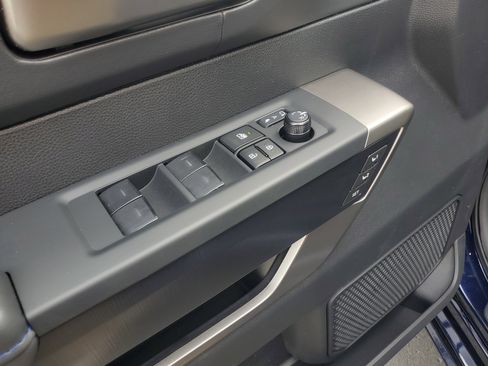 New 2026 Toyota Sequoia Platinum image 17