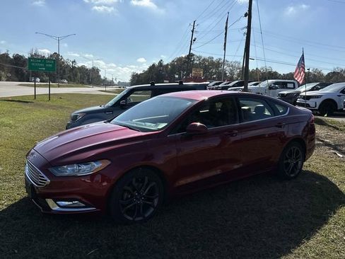 Used 2018 Ford Fusion SE w/ Equipment Group 201A image 15