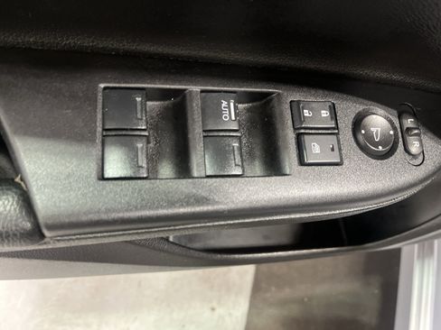 Used 2017 Honda Accord Sport image 28