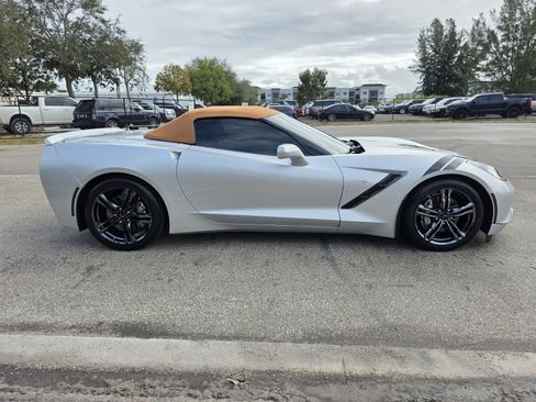 Used 2014 Chevrolet Corvette Stingray Convertible w/ 2LT Preferred Equipment Group image 27