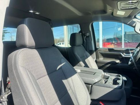 Used 2024 Chevrolet Silverado 1500 LT AWD/4WD image 8