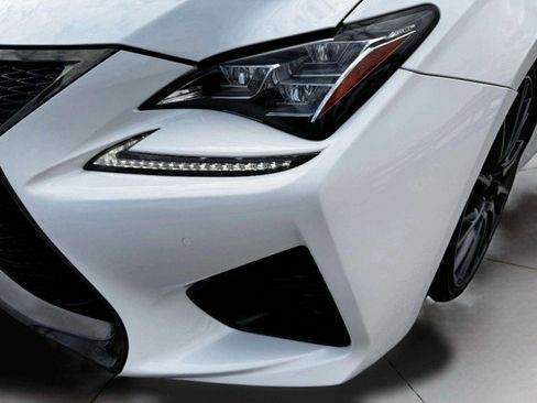 Used 2017 Lexus RC F image 12