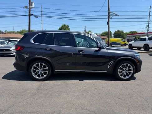 Used 2022 BMW X5 xDrive40i AWD/4WD image 8