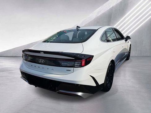 Certified 2025 Hyundai Sonata SEL AWD/4WD image 6