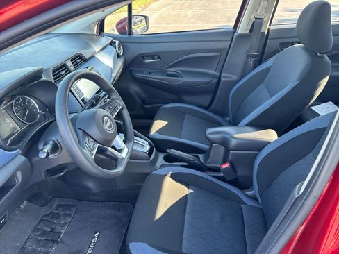 Used 2025 Nissan Versa SV image 24