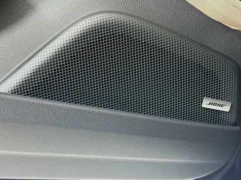 Certified 2025 Porsche Panamera RWD image 12