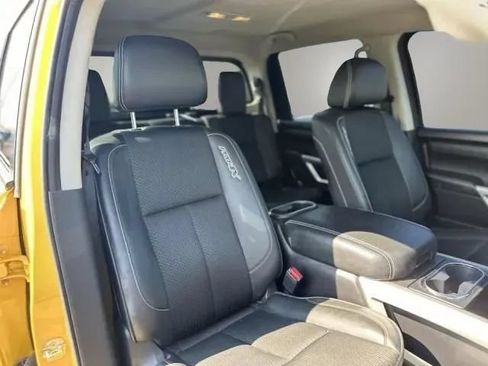 Used 2018 Nissan Titan PRO-4X AWD/4WD image 14