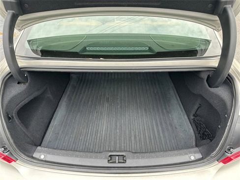 Used 2018 Volvo S90 T5 Momentum w/ Convenience Package image 30