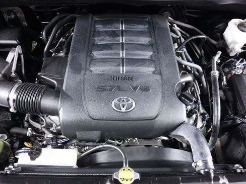 Used 2016 Toyota Tundra Limited w/ Limited Premium Package image 45