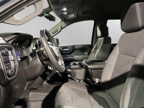 Used 2020 Chevrolet Silverado 1500 RST image 24