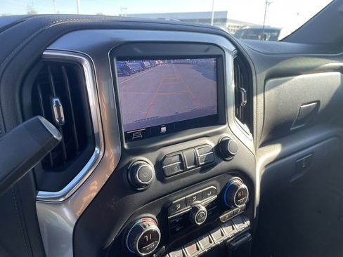 Used 2019 Chevrolet Silverado 1500 LT w/ Texas Edition image 15