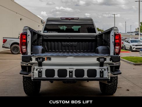 Used 2024 GMC Sierra 3500 SLE AWD/4WD image 7