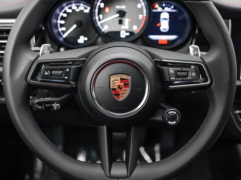 New 2026 Porsche Macan S image 17