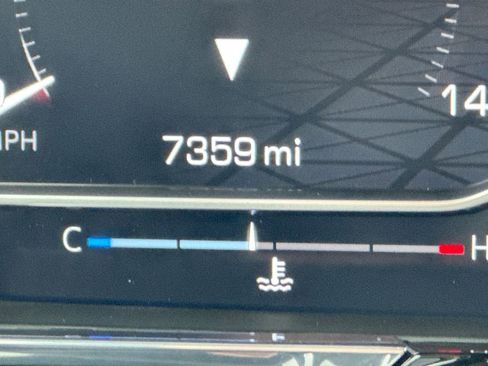 Used 2025 GMC Sierra 1500 SLT w/ SLT Premium Plus Package image 12