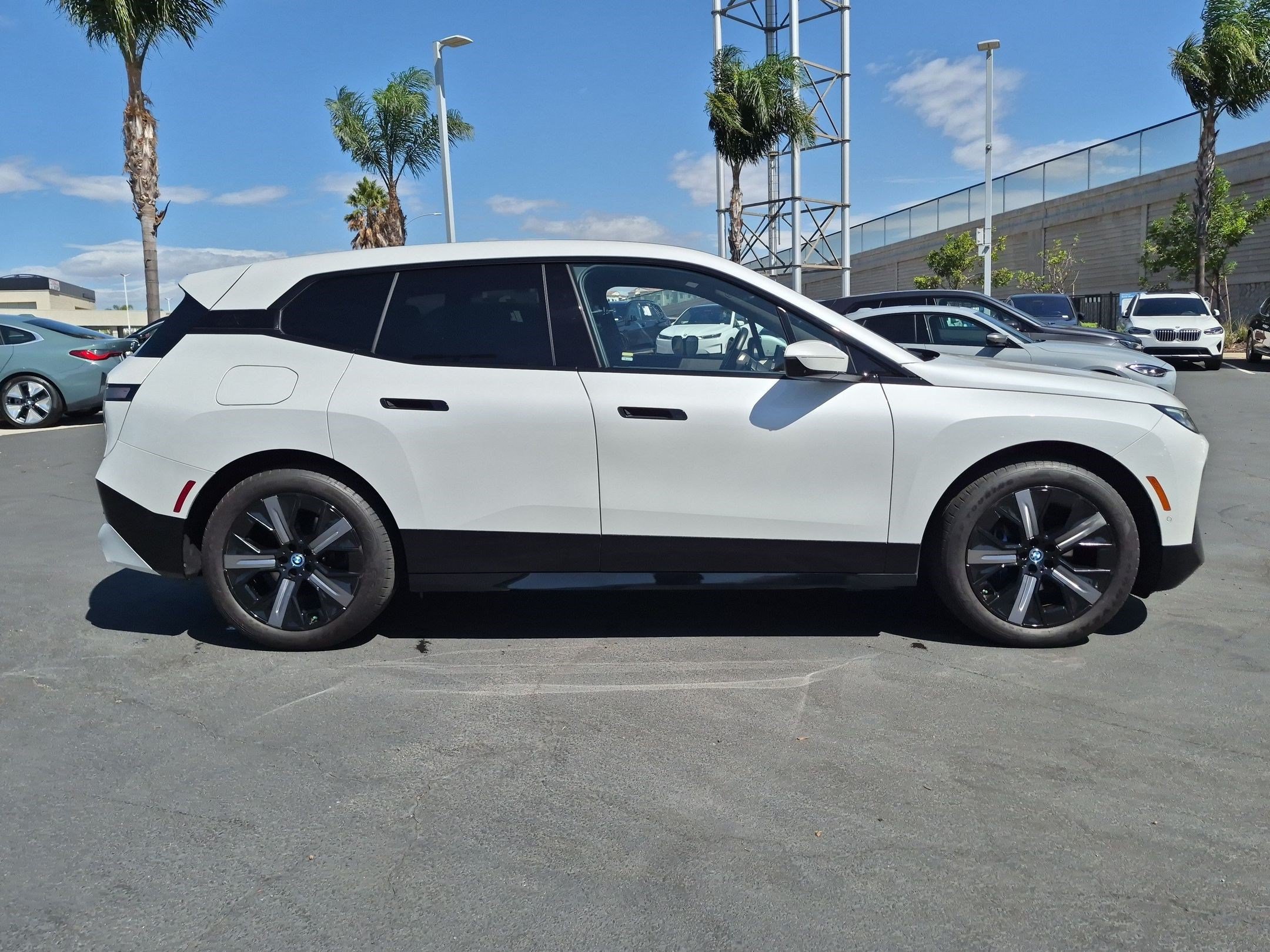 Certified 2024 BMW iX xDrive50 w/ Sport Package AWD/4WD image 11