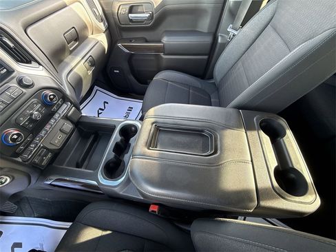 Used 2020 Chevrolet Silverado 1500 RST image 22