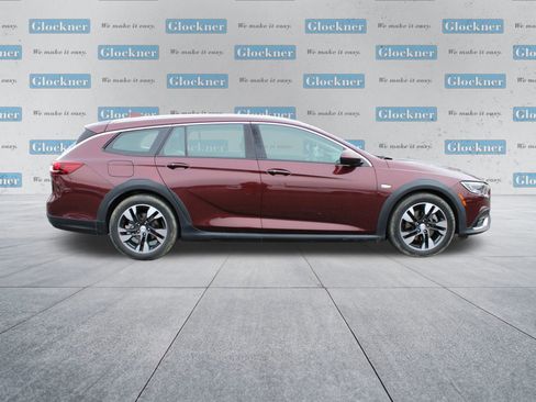 Used 2019 Buick Regal Essence w/ Driver Confidence Package I image 4