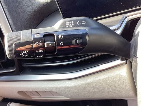 Used 2025 Kia Sorento EX AWD/4WD image 28