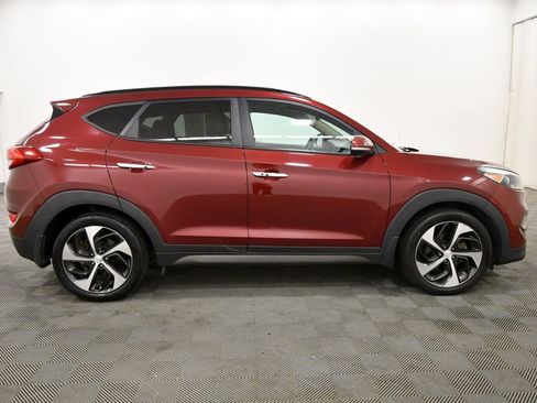 Used 2016 Hyundai Tucson Limited w/ Option Group 03 AWD/4WD image 9