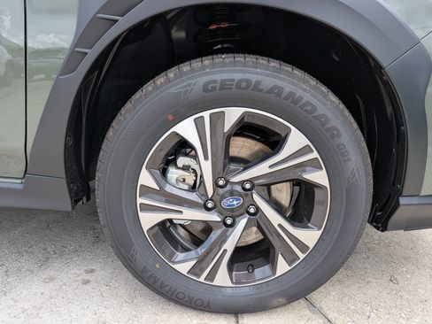 Used 2026 Subaru Crosstrek 2.5i Premium AWD/4WD image 11
