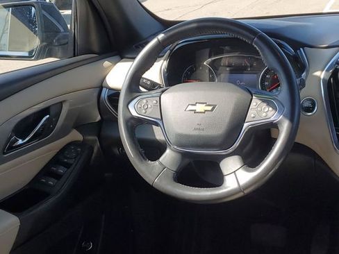 Used 2022 Chevrolet Traverse LT AWD/4WD image 31