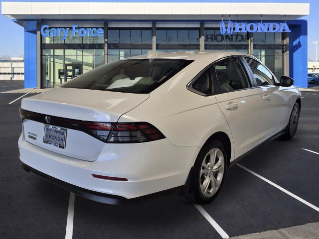 Certified 2025 Honda Accord LX image 2