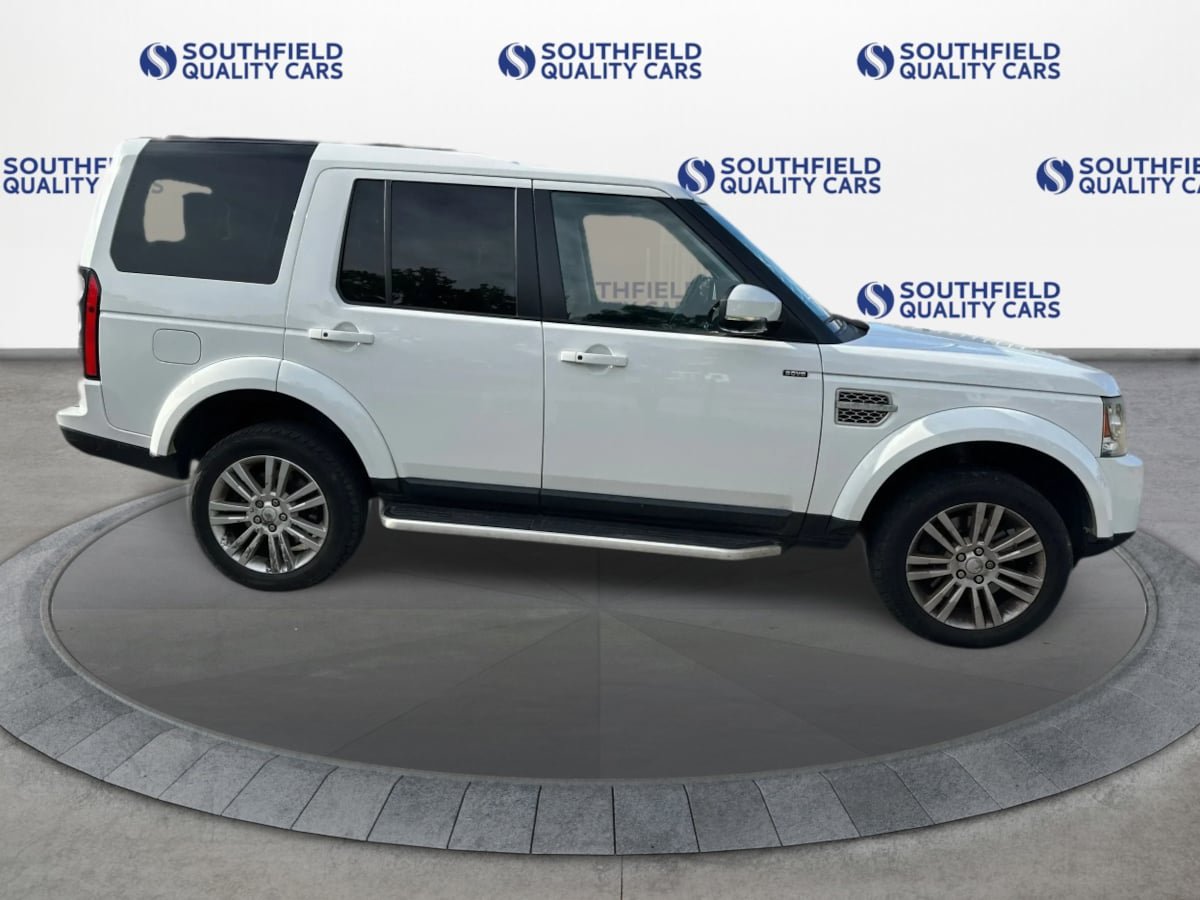 Used 2015 Land Rover LR4 HSE LUX AWD/4WD image 8