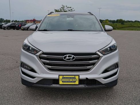 Used 2016 Hyundai Tucson Limited w/ Option Group 03 AWD/4WD image 2