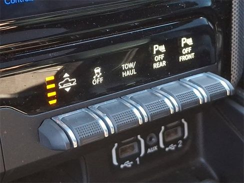 Used 2020 RAM 1500 Limited image 28