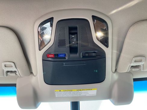 Used 2022 Subaru Outback Touring image 23