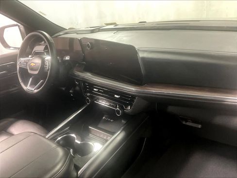 Used 2025 Chevrolet Tahoe LT image 14