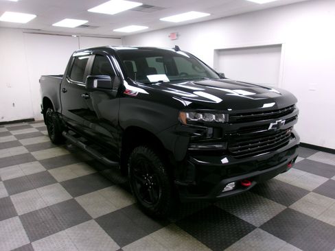 Used 2021 Chevrolet Silverado 1500 LT Trail Boss w/ Convenience Package II AWD/4WD image 16