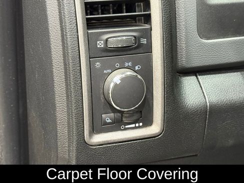 Used 2016 RAM 2500 Tradesman w/ Chrome Appearance Group image 17