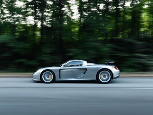 Used 2005 Porsche Carrera GT image 2